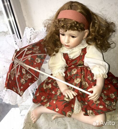 Кукла Karen с зонтиком от Gloria Livy