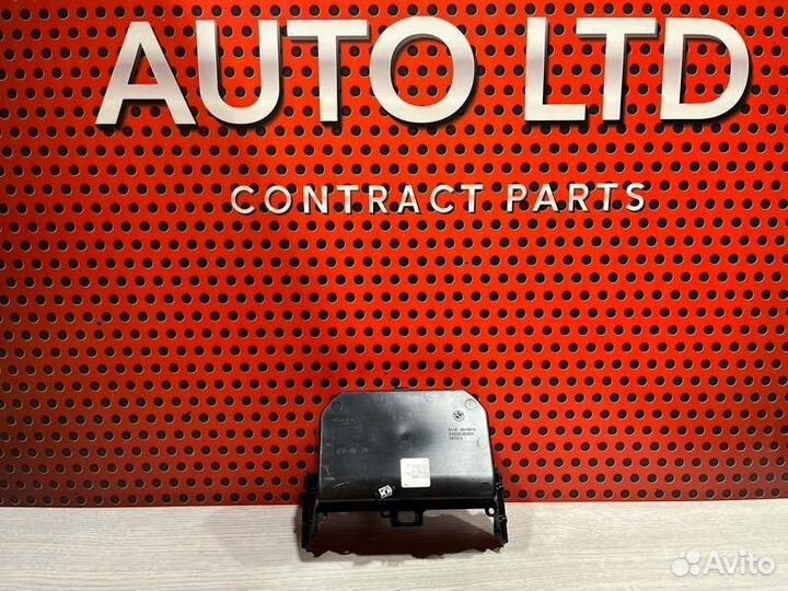 Вещевой ящик центральной консоли Bmw 5 G30 2018