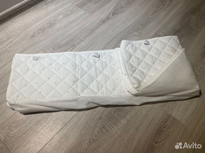 Мягкий бортик IKEA на детскую кроватку