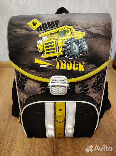 Школьный рюкзак