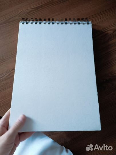 Скетчбук новый