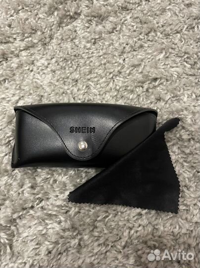 Футляр для очков