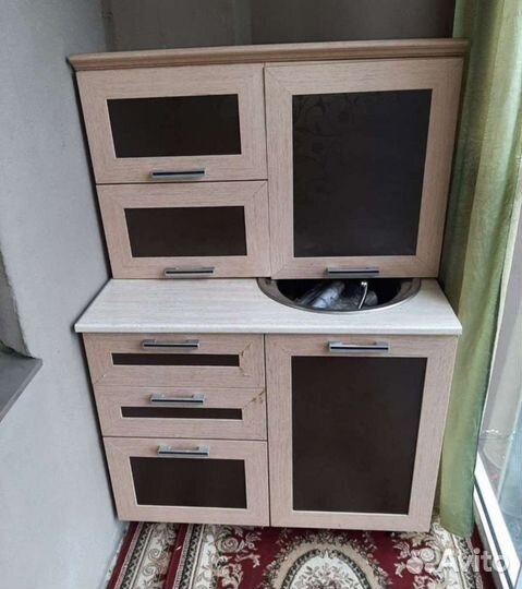 Кухонный гарнитур для маленькой кухни