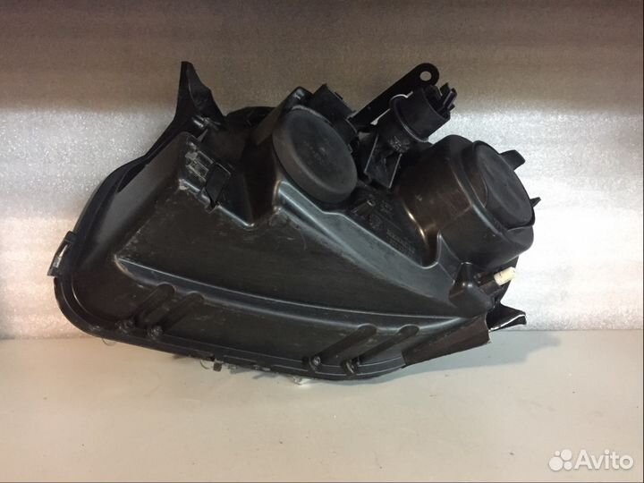 Фара без крепления правая Renault Duster