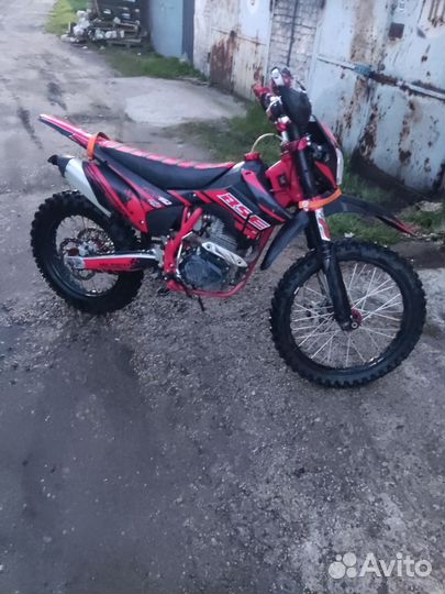 Мотоцикл эндуро bse z10