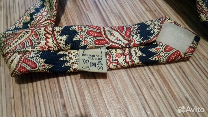 Галстуки брендов (шелк и полиэстер)