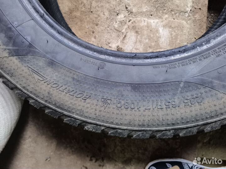 Kumho Road Venture ST KL16 235/65 R17