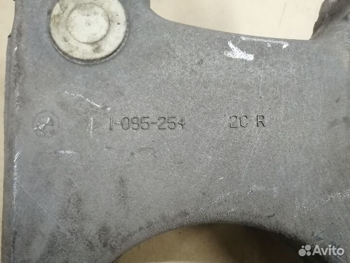 1095254 1-095-254 Рычаг задний правый BMW X5 E53