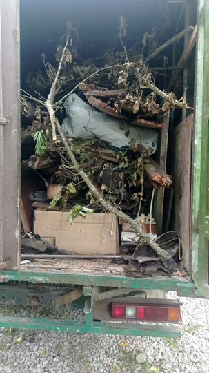 Вывоз строительного мусора старой мебели