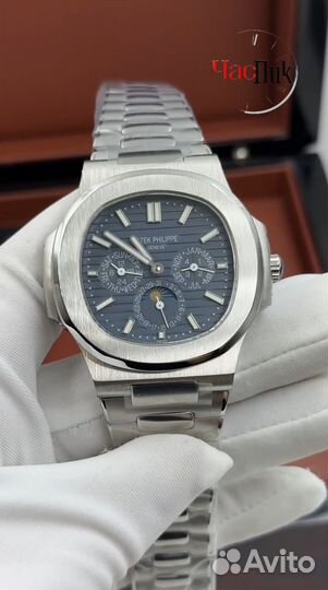 Часы Patek Philippe Nautilus