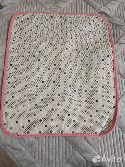 Противоскользящий коврик в ванную