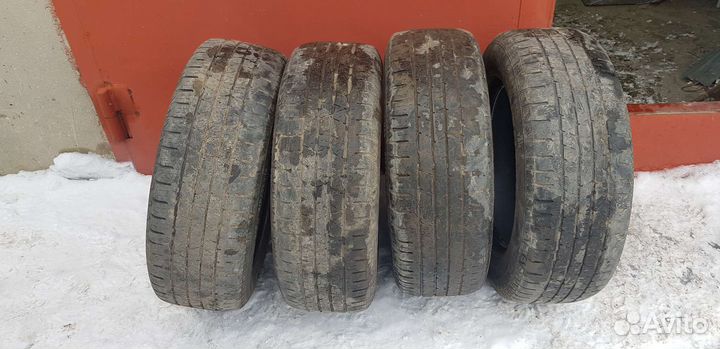 Continental ContiCrossContact LX 215/65 R16