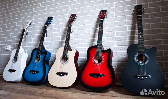 Гитара. Музыкальный магазин