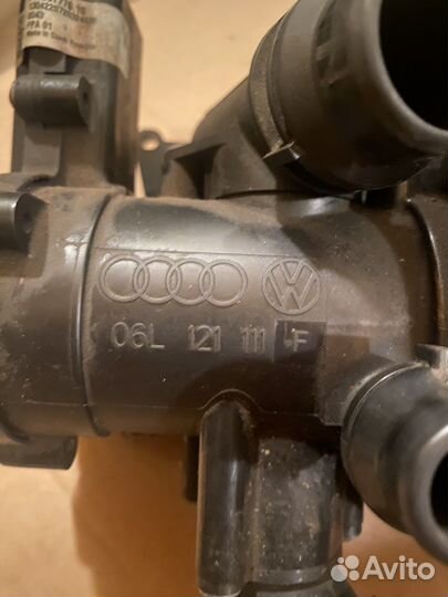 Помпа термостат vag 06L 121 111 F