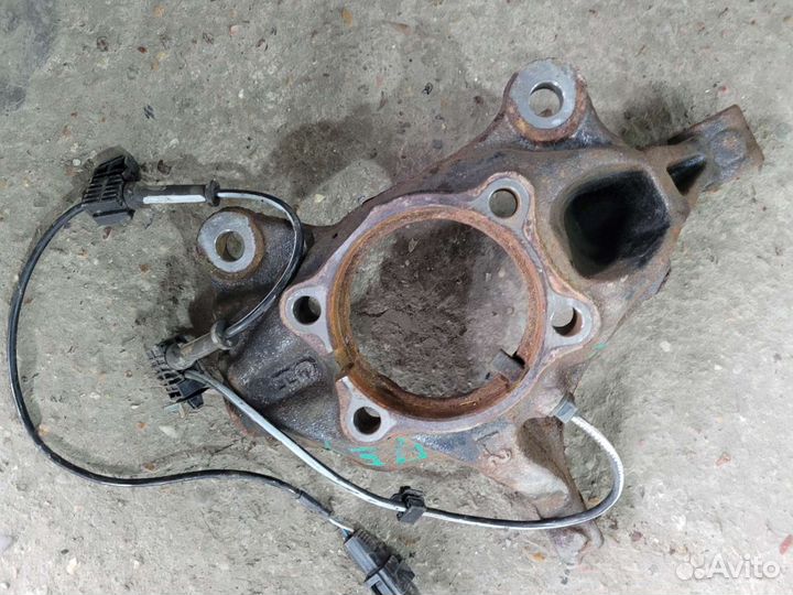 Поворотный кулак левый Mazda 6 GJ