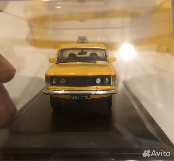 1/43 Fiat 125P taxi