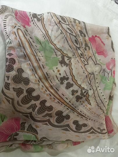 Платок Leonardo размер 1,40