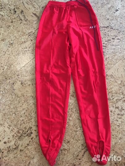 Форма для занятия спортивной гимнастикой