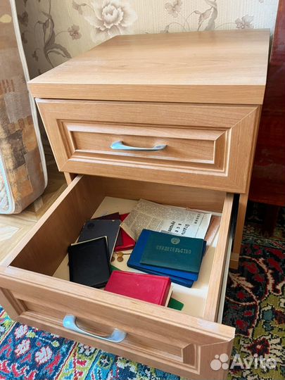 Тумбочка прикроватная 45*45*45