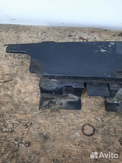 Дефлектор радиатора Nissan Qashqai внедорожник 5