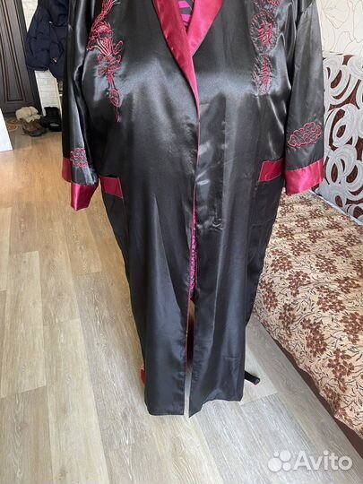 Халат женский длинный шелковый
