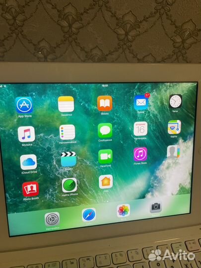 Apple iPad 4 Wi-fi 16gb white Model A1458