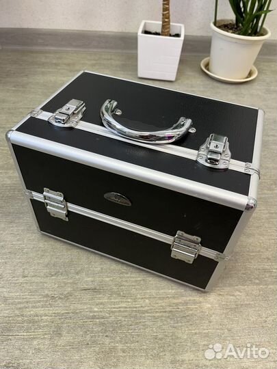 Кейс чемодан