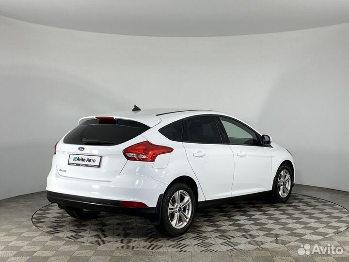 Ford Focus 1.6 МТ, 2017, 124 668 км