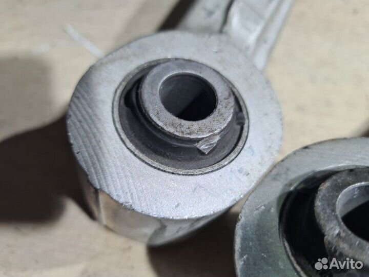 Рычаг поперечный Nissan X-Trail T31