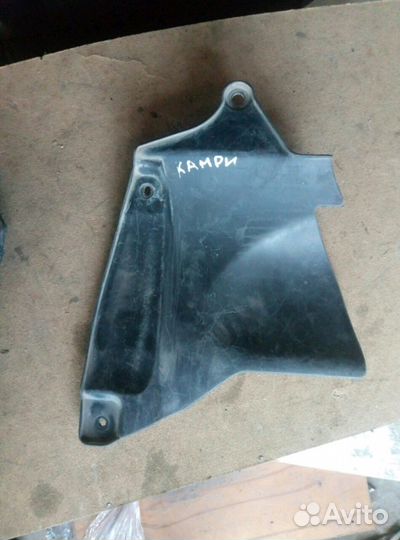 Защита двигателя правая Toyota Camry V30