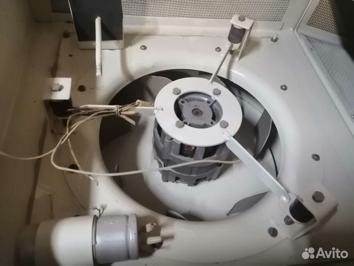 Вытяжная вентиляционная установка. Вытяжка в цех