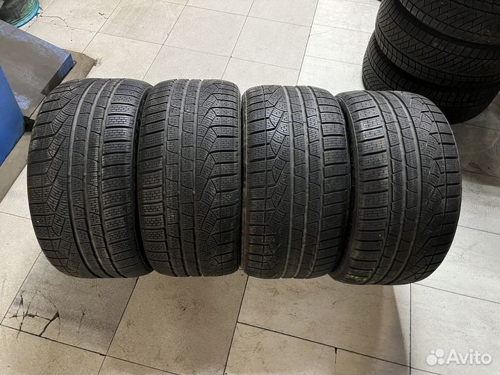 Pirelli Winter Sottozero II 255/35 R19 и 285/30 R19