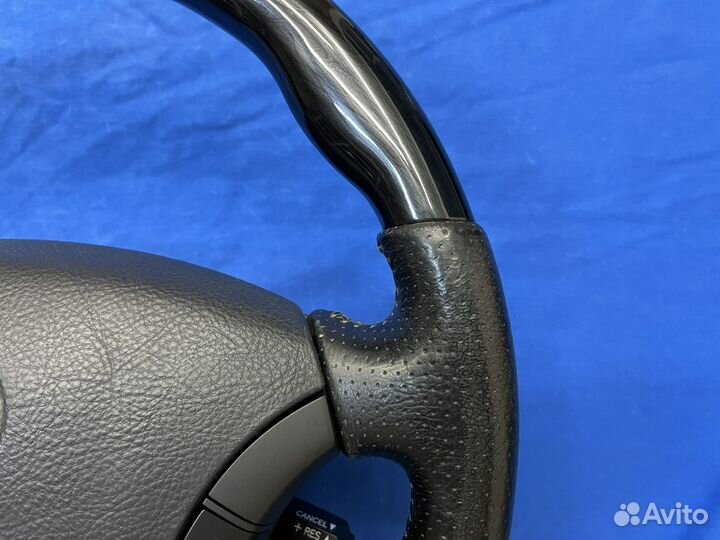 Руль Clazzio с косточкой черное дерево Camry 35