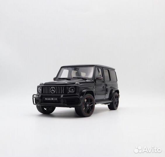 Almost real 1 18 G class G63 AMG black