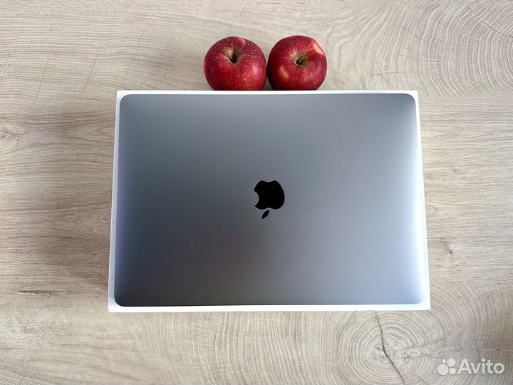 Новый MacBook Air 13'' 2020 M1 8Gb SSD 256Gb