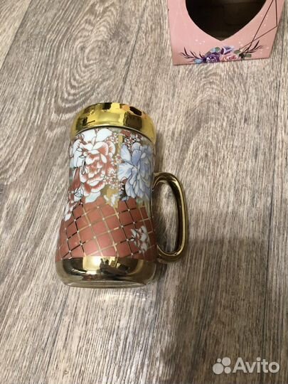 Новая кружка с крышкой 400 мл