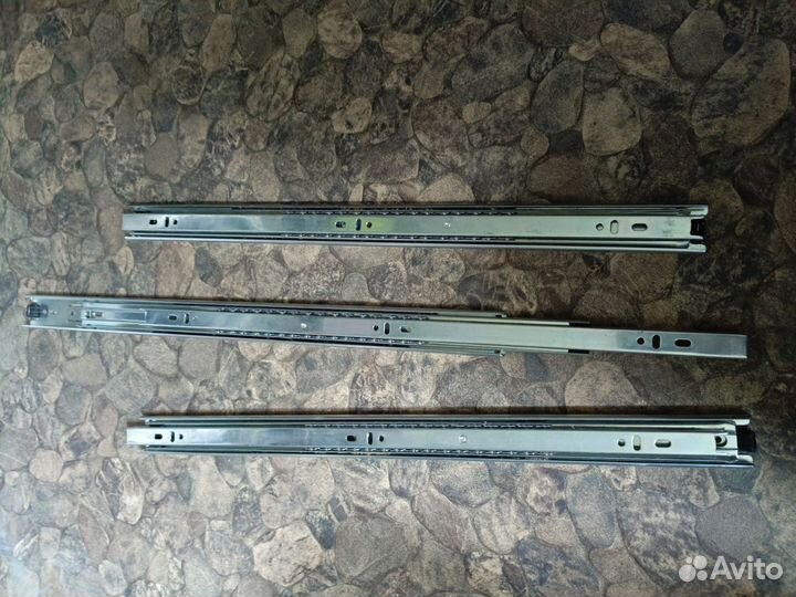 Направляющие для выдвижных ящиков