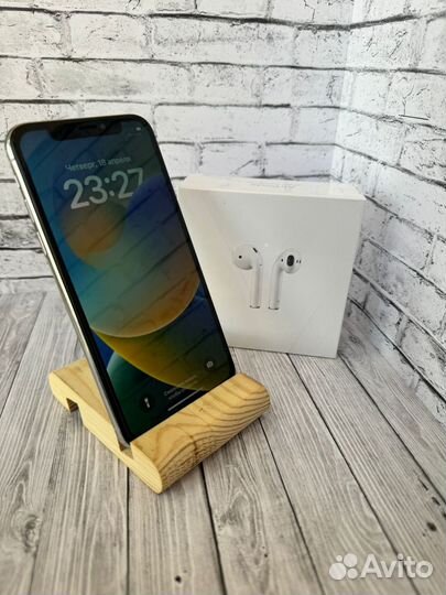 iPhone X, 64 ГБ
