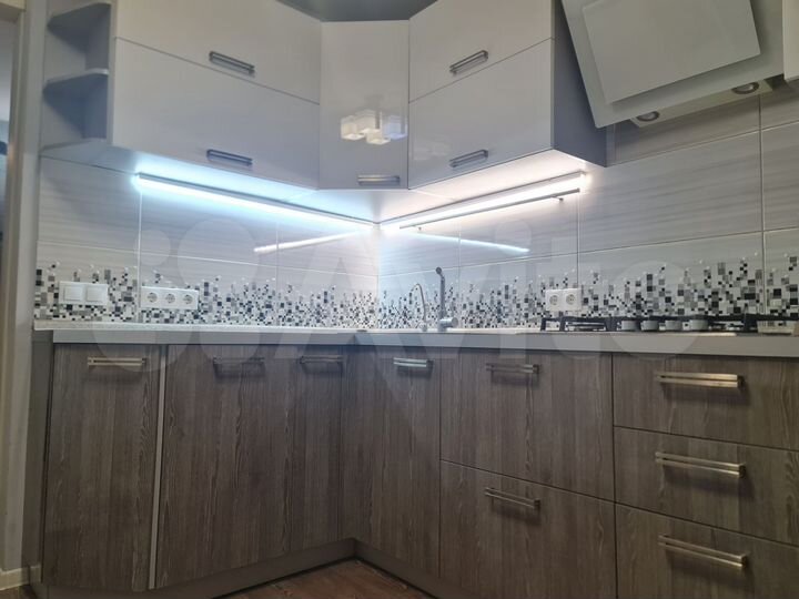 2-к. квартира, 54 м², 2/5 эт.