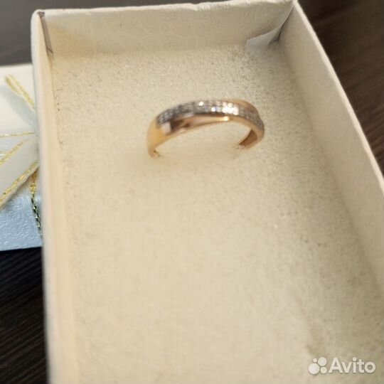 Золотое кольцо 585 * с бриллиантами