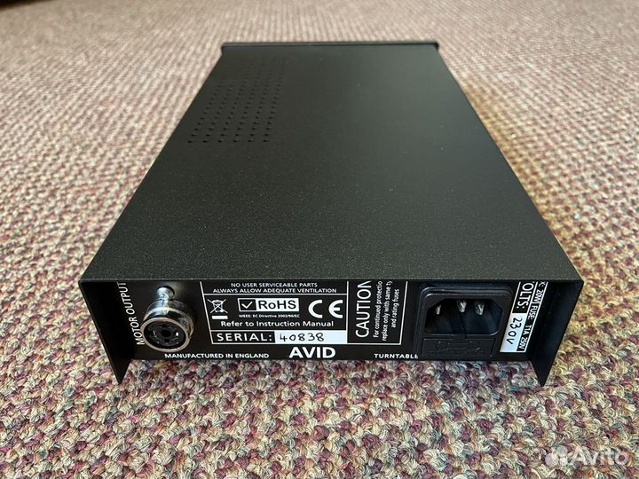 Виниловый проигрыватель Avid Volvere