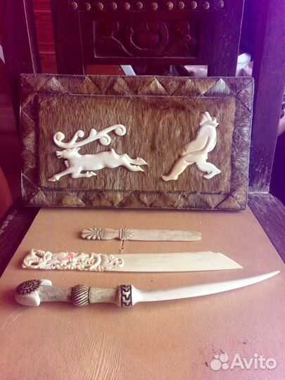 Фигурки из кости