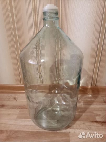Бутылка стеклянная
