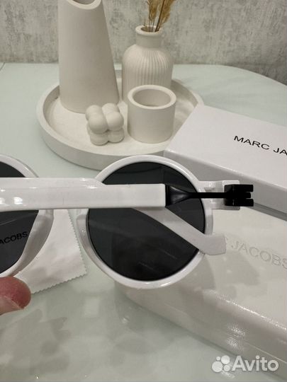 Солнцезащитные очки Marc Jacobs