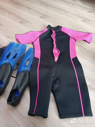 Ласты детские и костюм для дайвинга