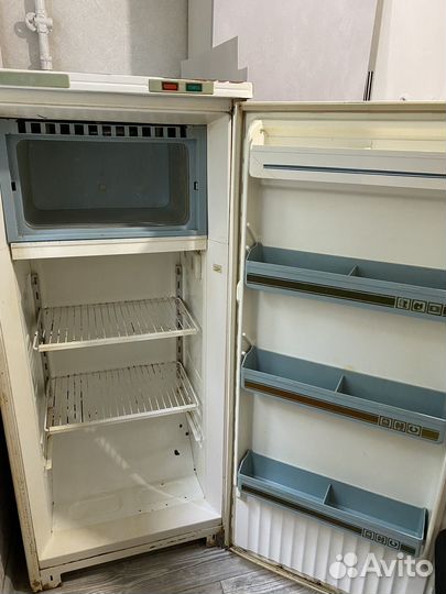 Холодильник на запчасти