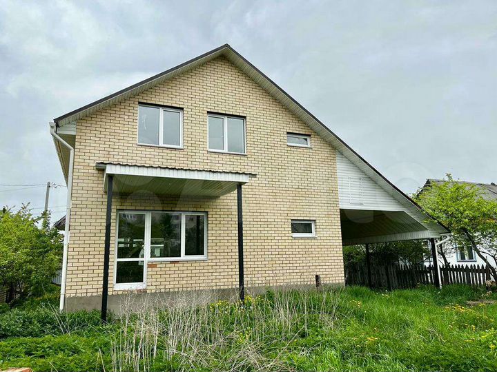 Дом 176,9 м² на участке 6 сот.