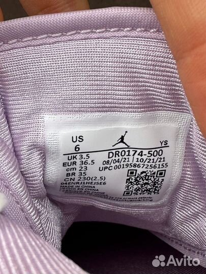 Jordan 1 Mid Valentine's Day (2022) (W). Оригинал