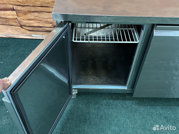 Холодильный стол