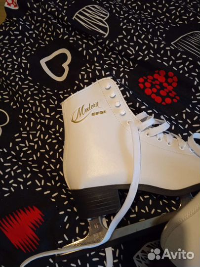 Коньки 2 пары, ролики, ботинки для лыж